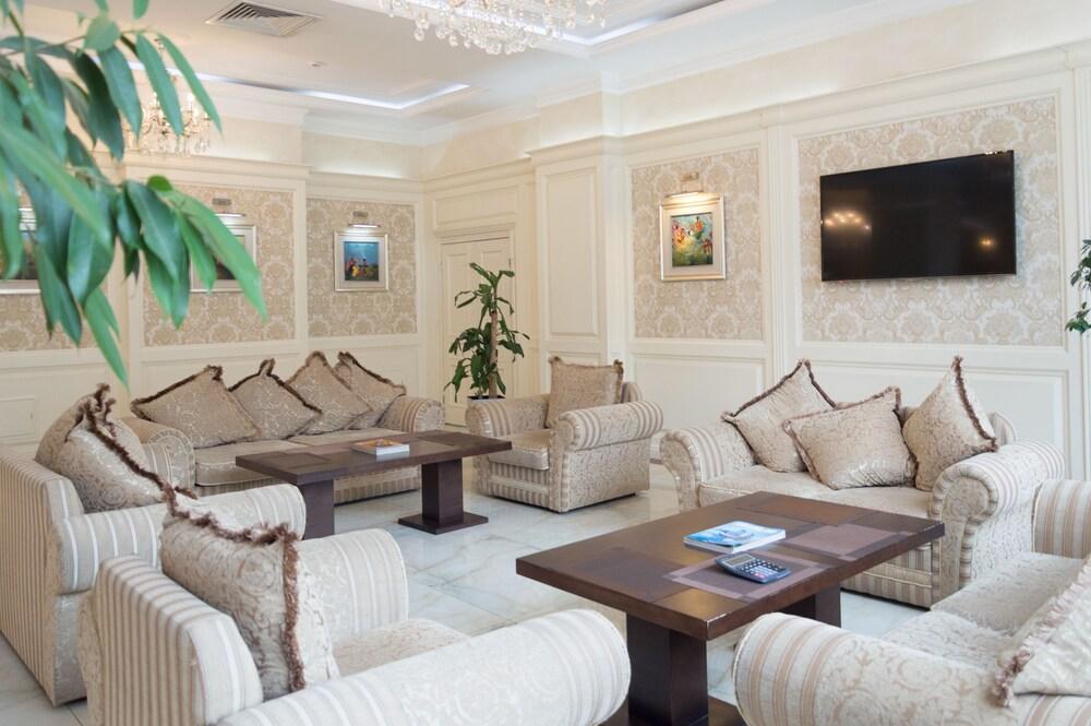 BUSINESS HOTEL ALMATY 30/39
