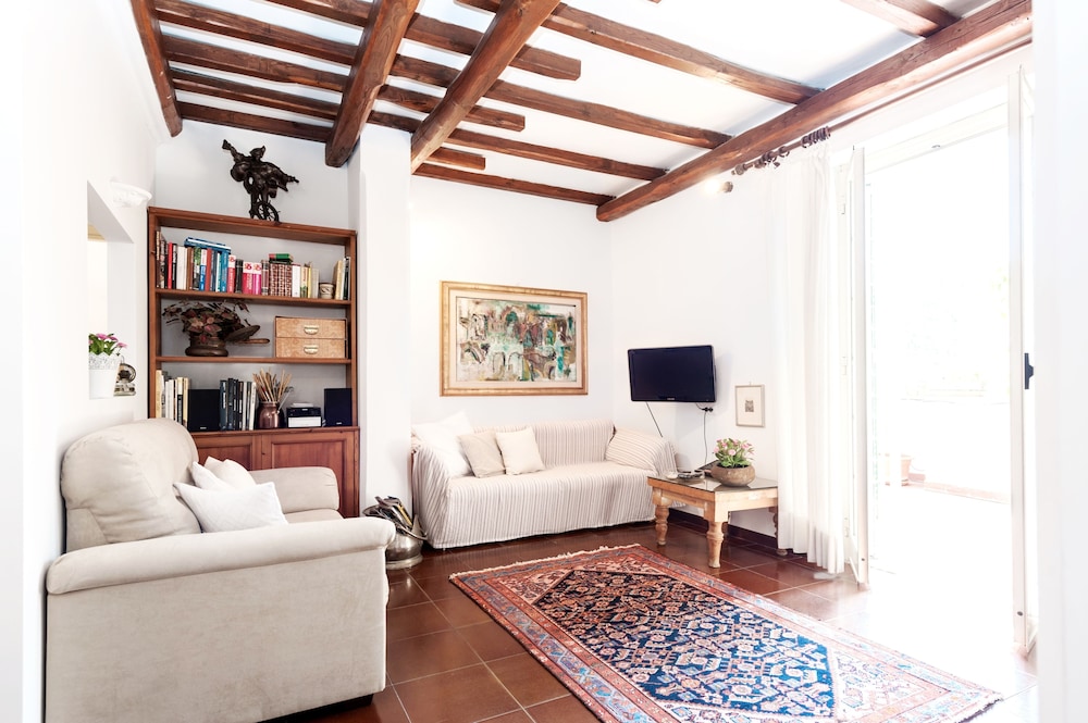 Otranto - WR Apartments 10/19