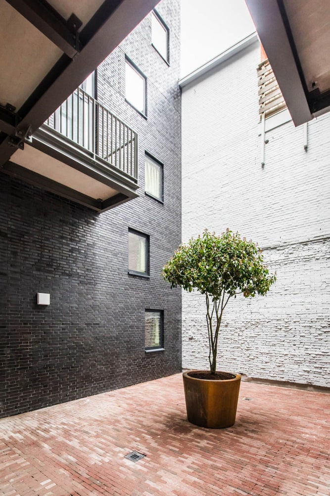 Short Stay Group Eastern Docklands Apartments 40/50