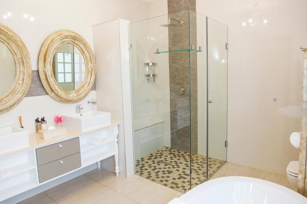 غرفة بريميوم بسريرين منفصلين بغرفة نوم واحدة، Ivory Manor Boutique Hotel 5/5
