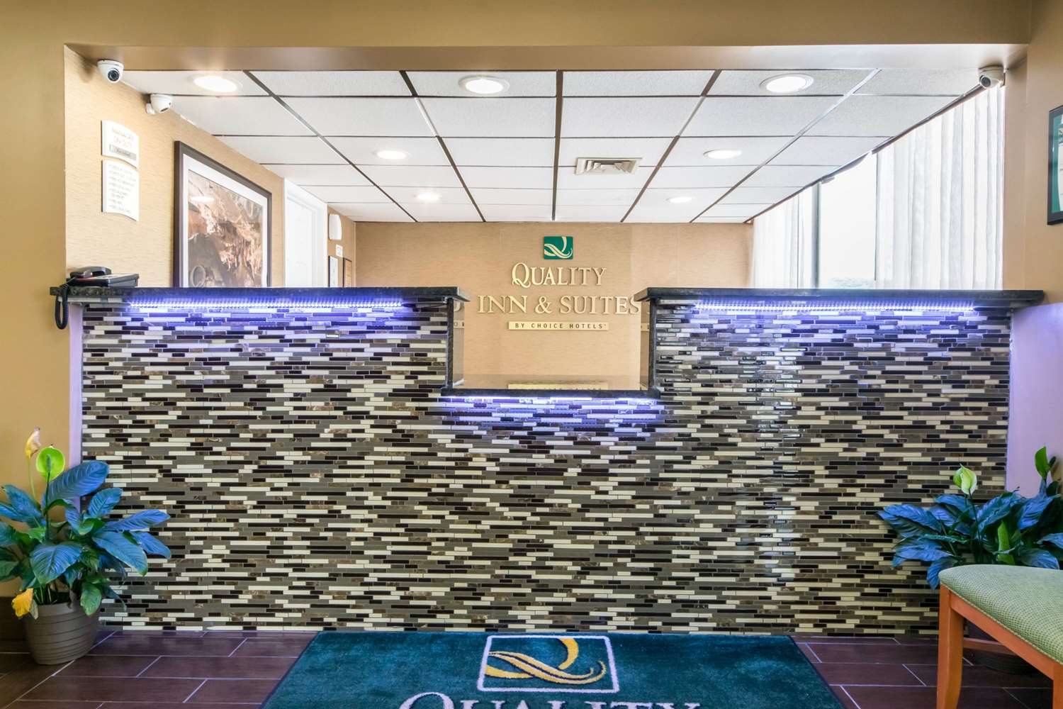 Quality Inn & Suites Horse Cave - Cave City 4/39