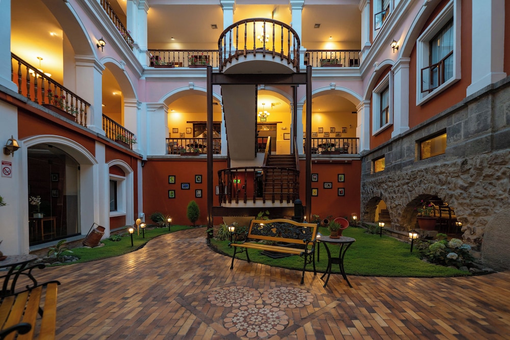 Hotel Patio Andaluz 40/50