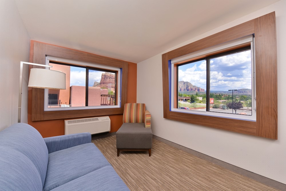 Holiday Inn Express Sedona Oak Creek 49/73
