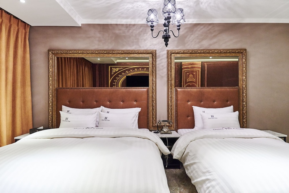 Hotel The Class 10/45