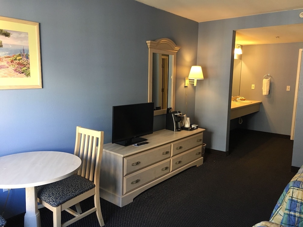 South Beach Resort Hotel 40/55