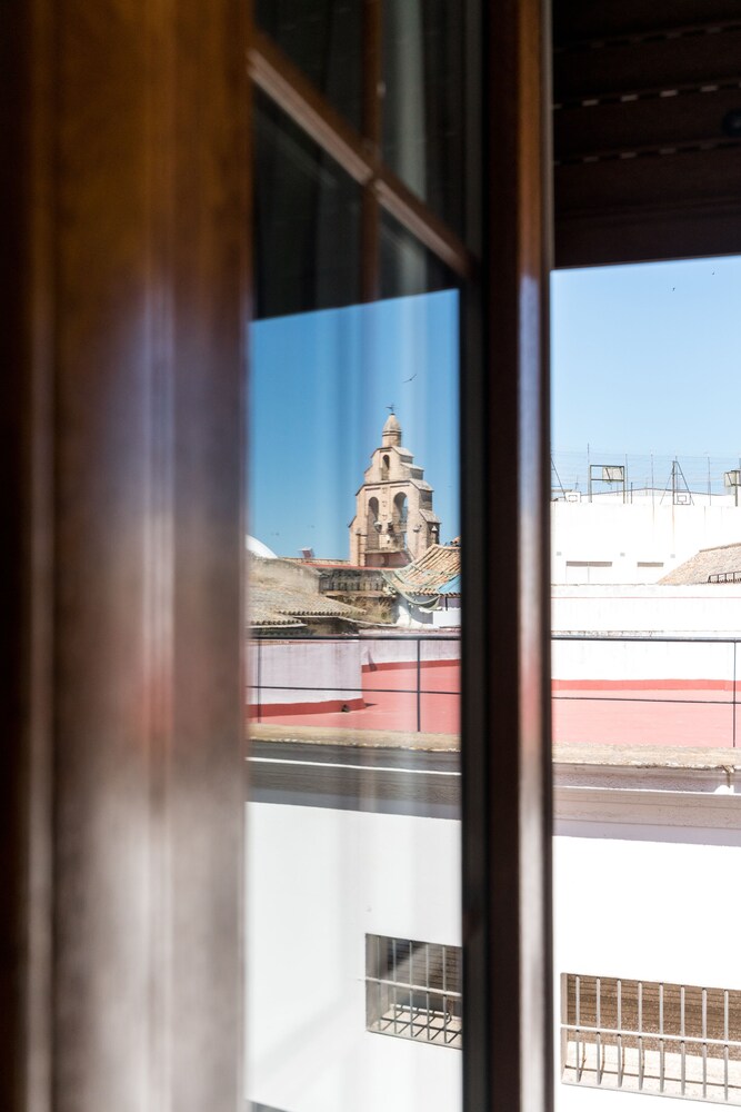 COOL SEVILLA HOTEL 46/60