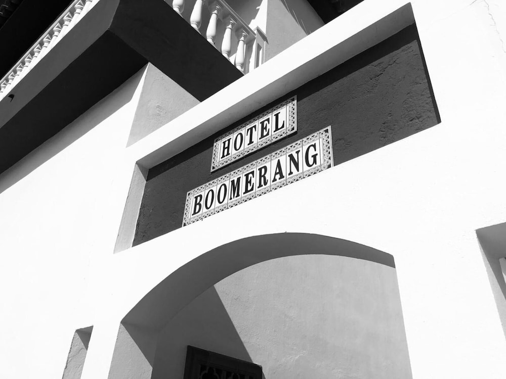 Hotel Boomerang 1/28