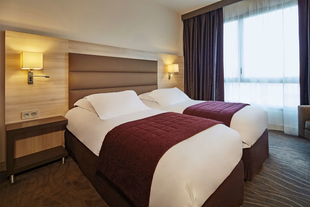Kyriad Prestige Lyon Est Saint Priest Eurexpo Hotel And Spa 21/72
