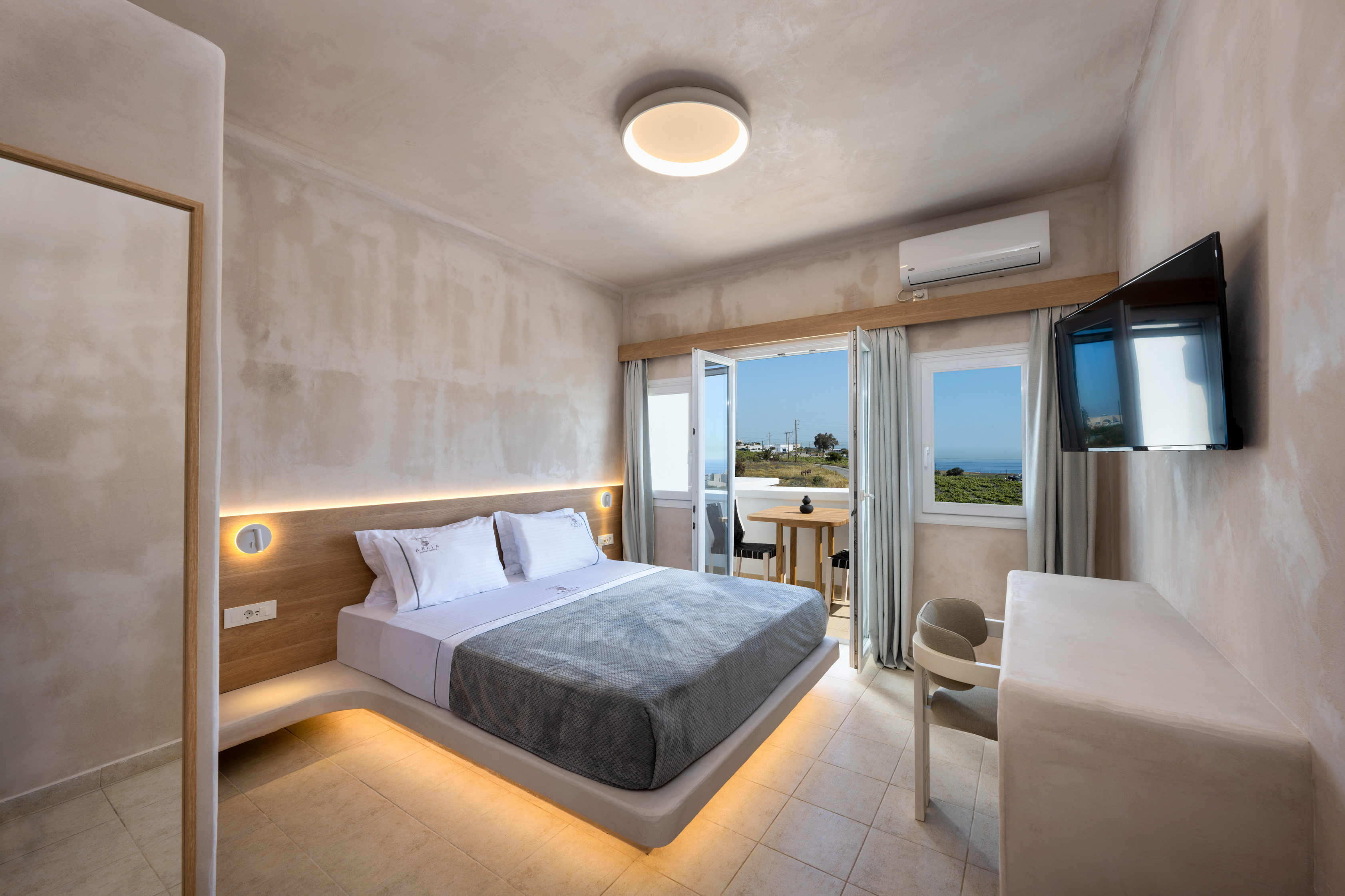 Junior Suite, Pool View