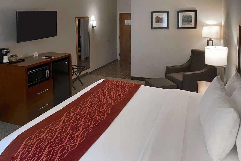 Comfort Inn & Suites Rogersville 8/37