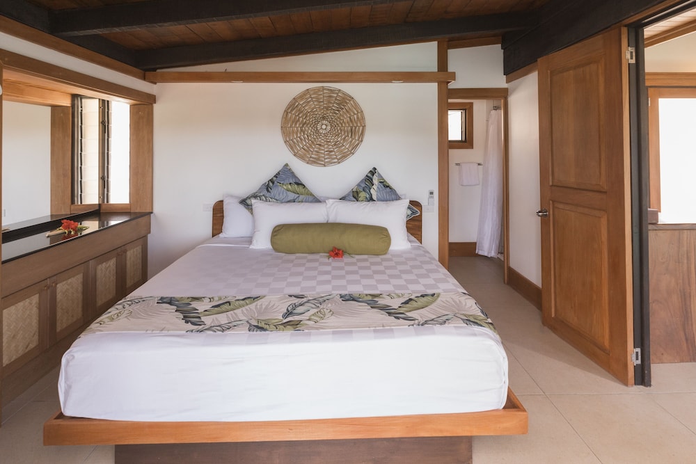 Marina, 2 Bedrooms, Villa, 2 King Beds، Koro Sun Resort 2/4