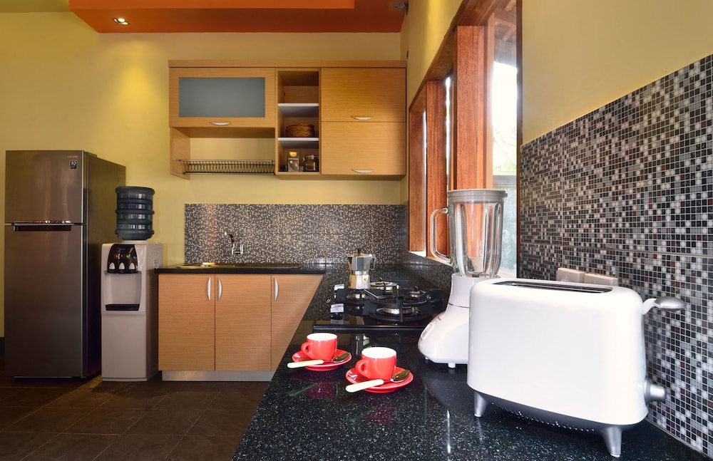 KIES VILLAS LOMBOK 48/67