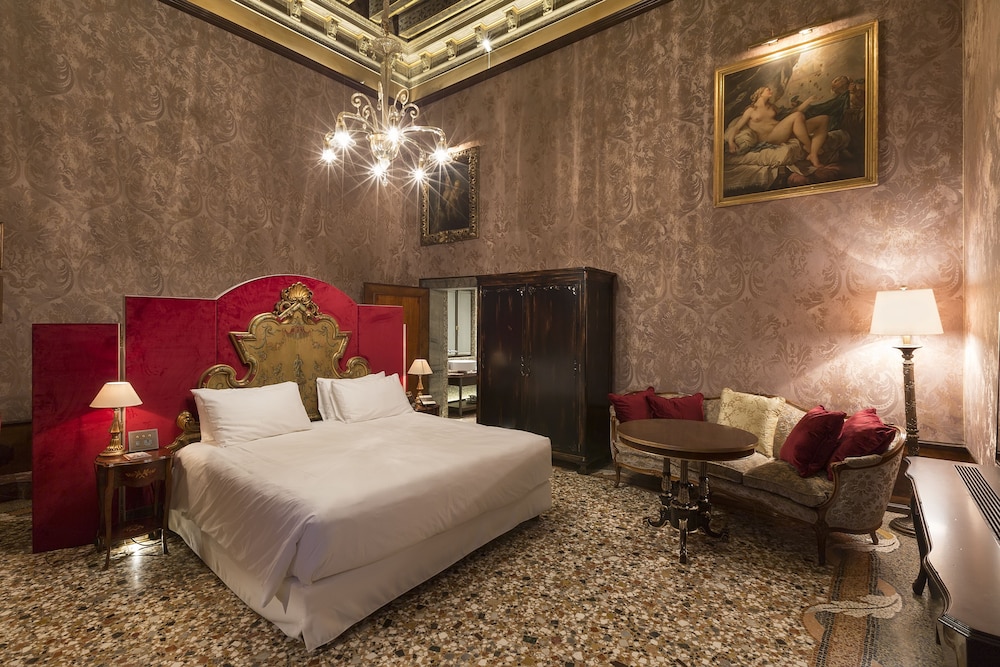 LUXURY, SUITE, CANAL VIEW