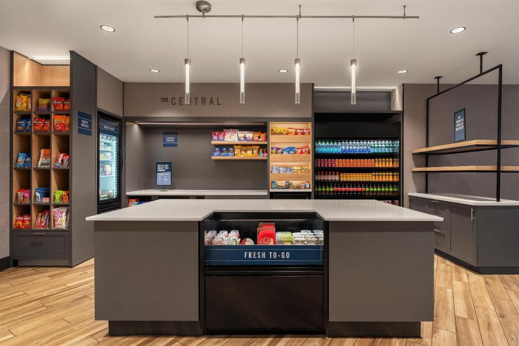 Home2 Suites by Hilton Burlington, NJ 5/36