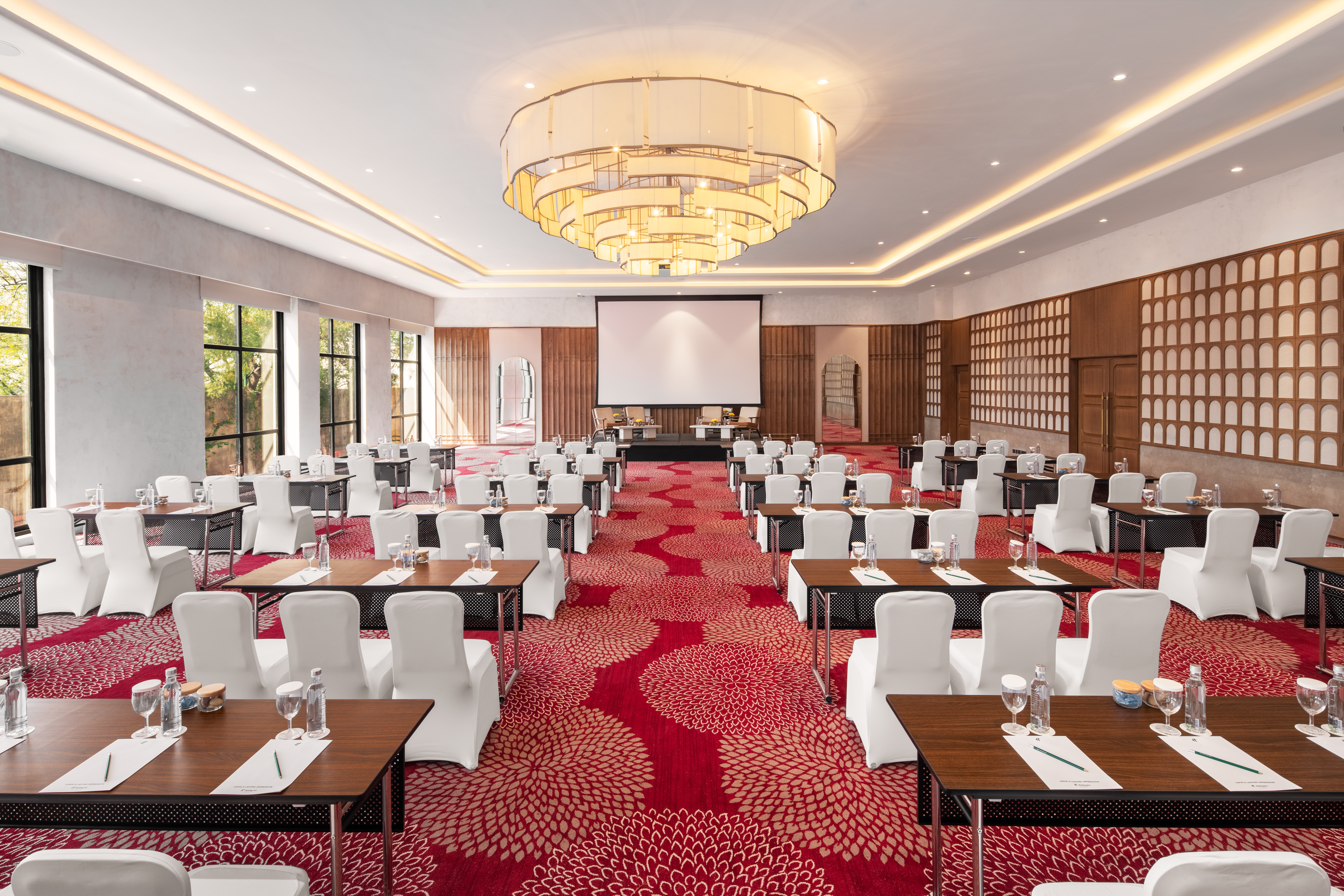 Holiday Inn Gurgaon NH8 41/50