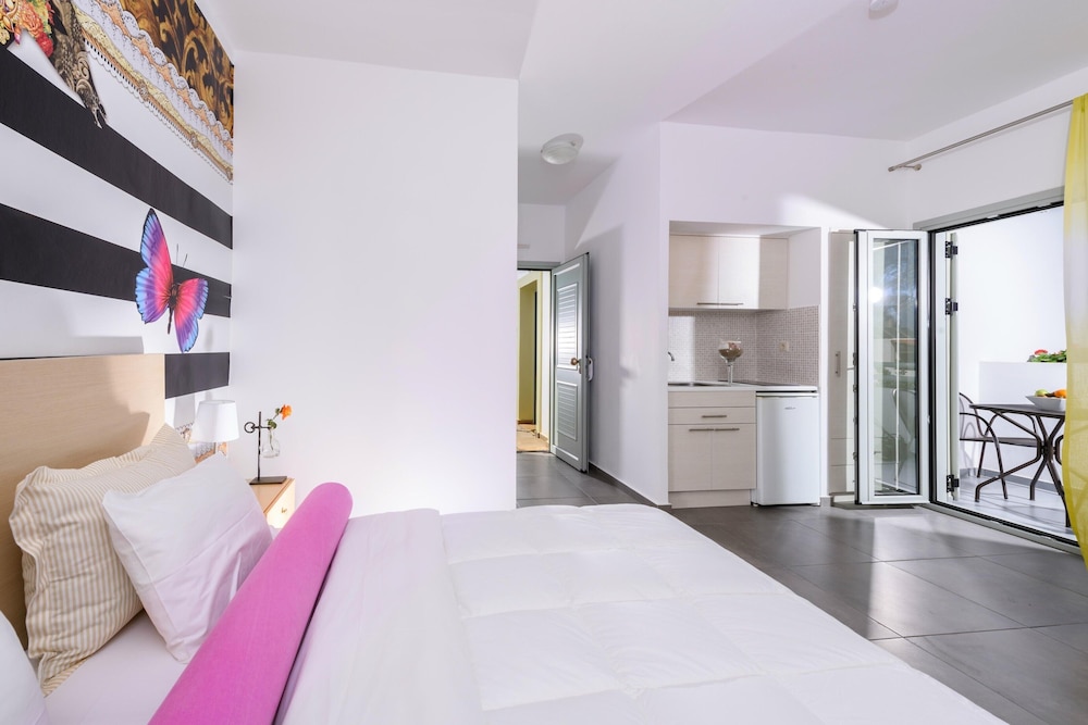 Angela Studios and Apartments 18/69