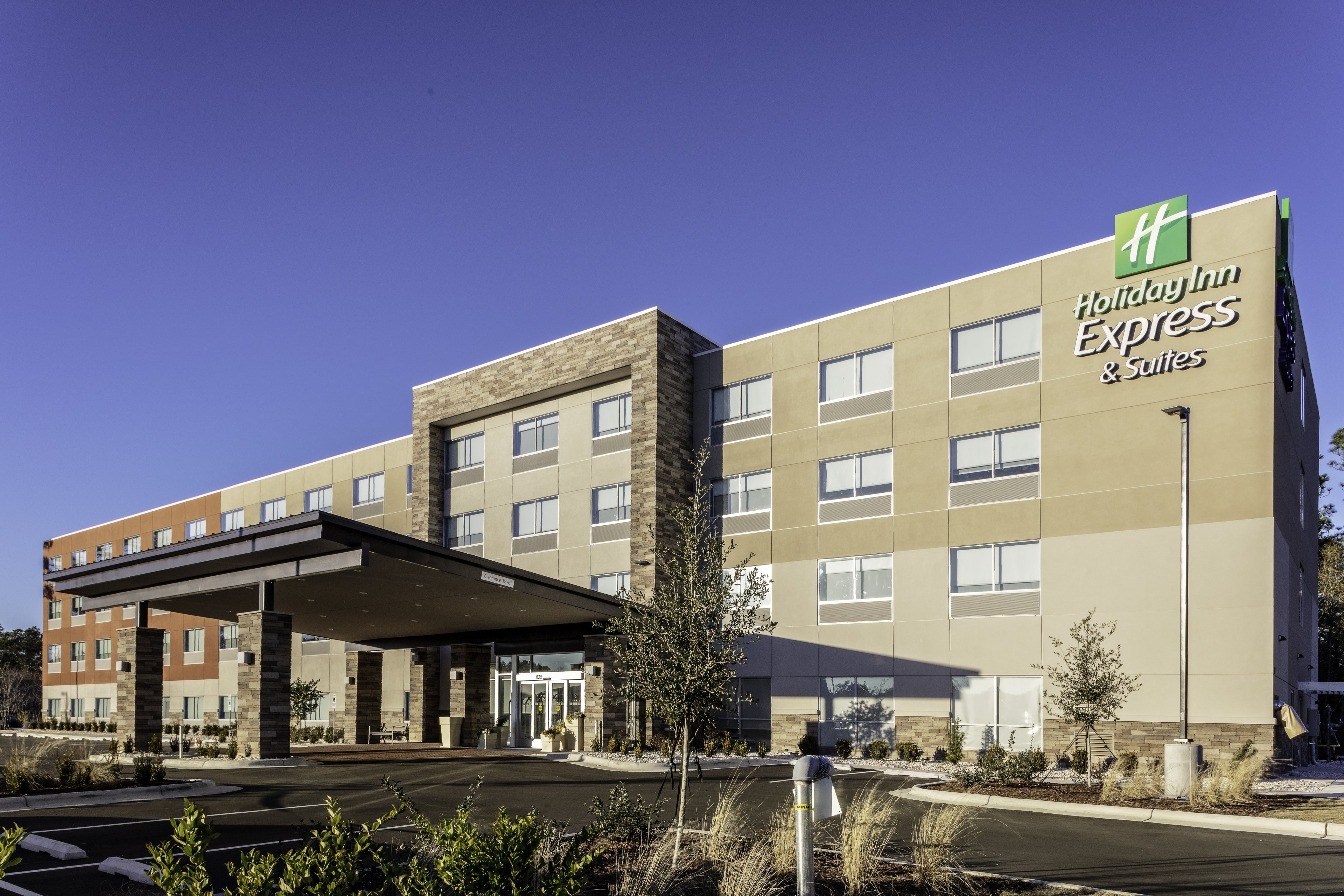 Holiday Inn Express And Suites Wilmington West - Medical Park 4/60