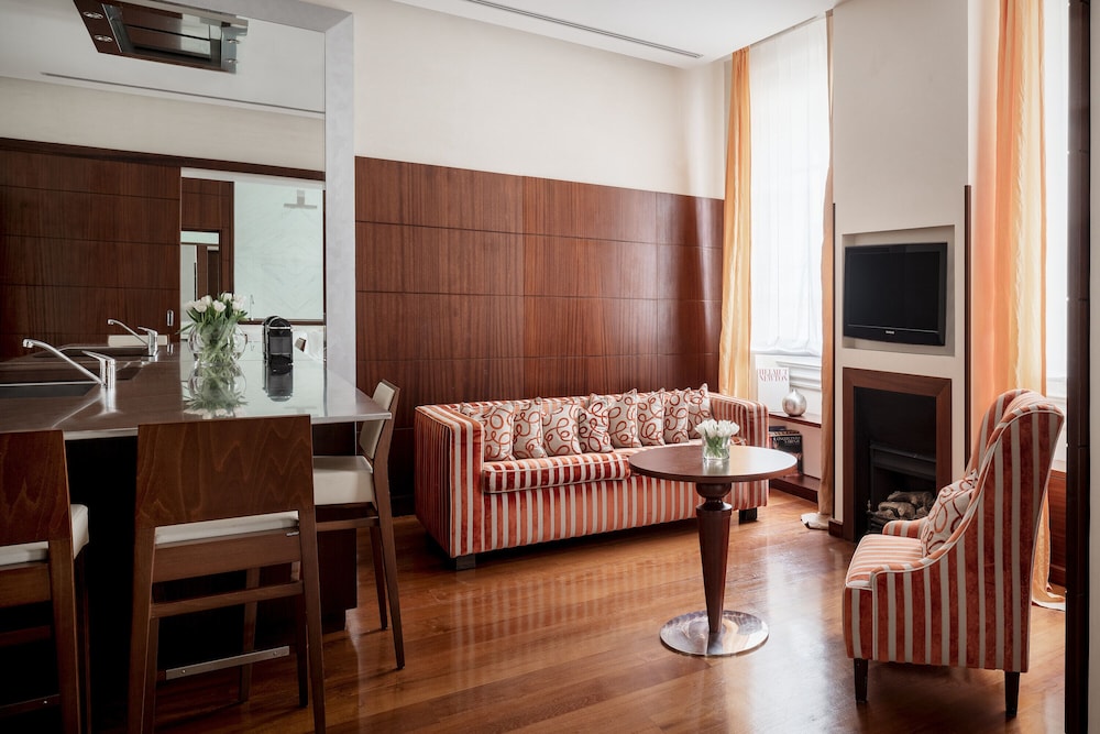 Ricasoli Firenze Luxury Apartments | UNA Esperienze 8/23