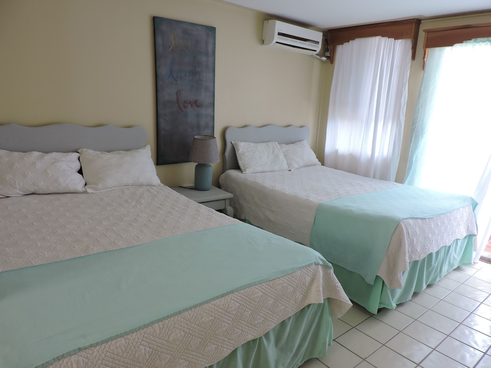 Spindrift Hotel 26/75