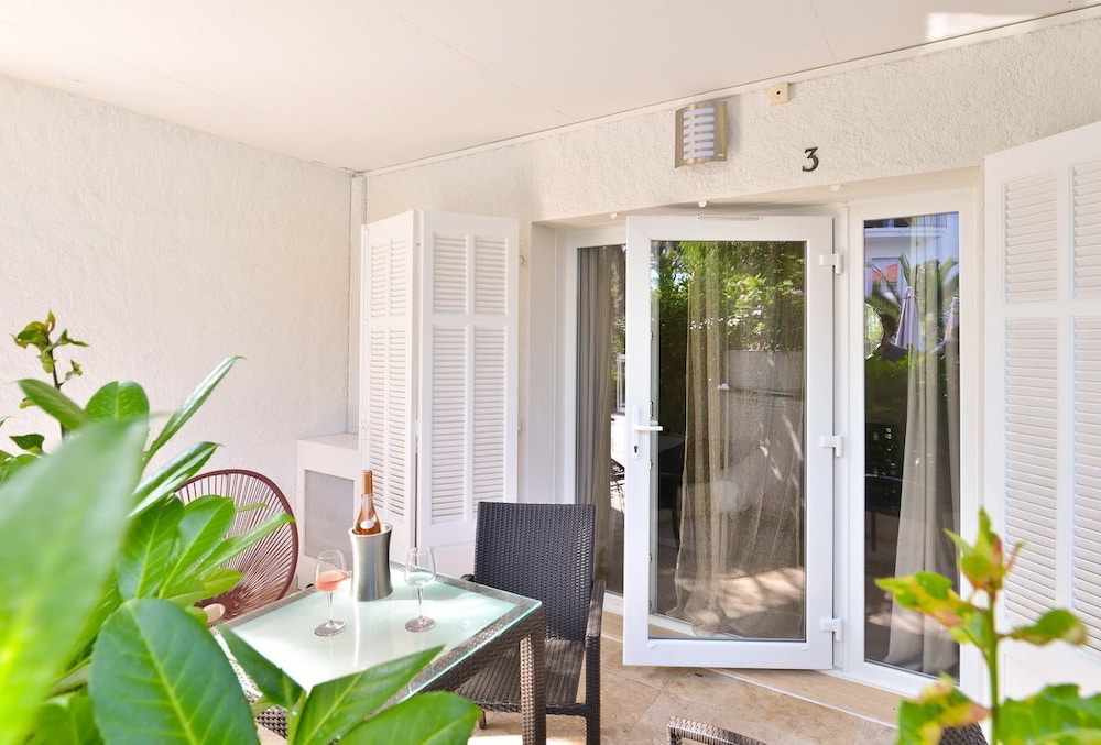 La Villa Cap D Antibes 37/77