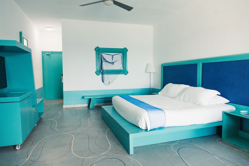 The Mint Resort Isla Mujeres 23/67