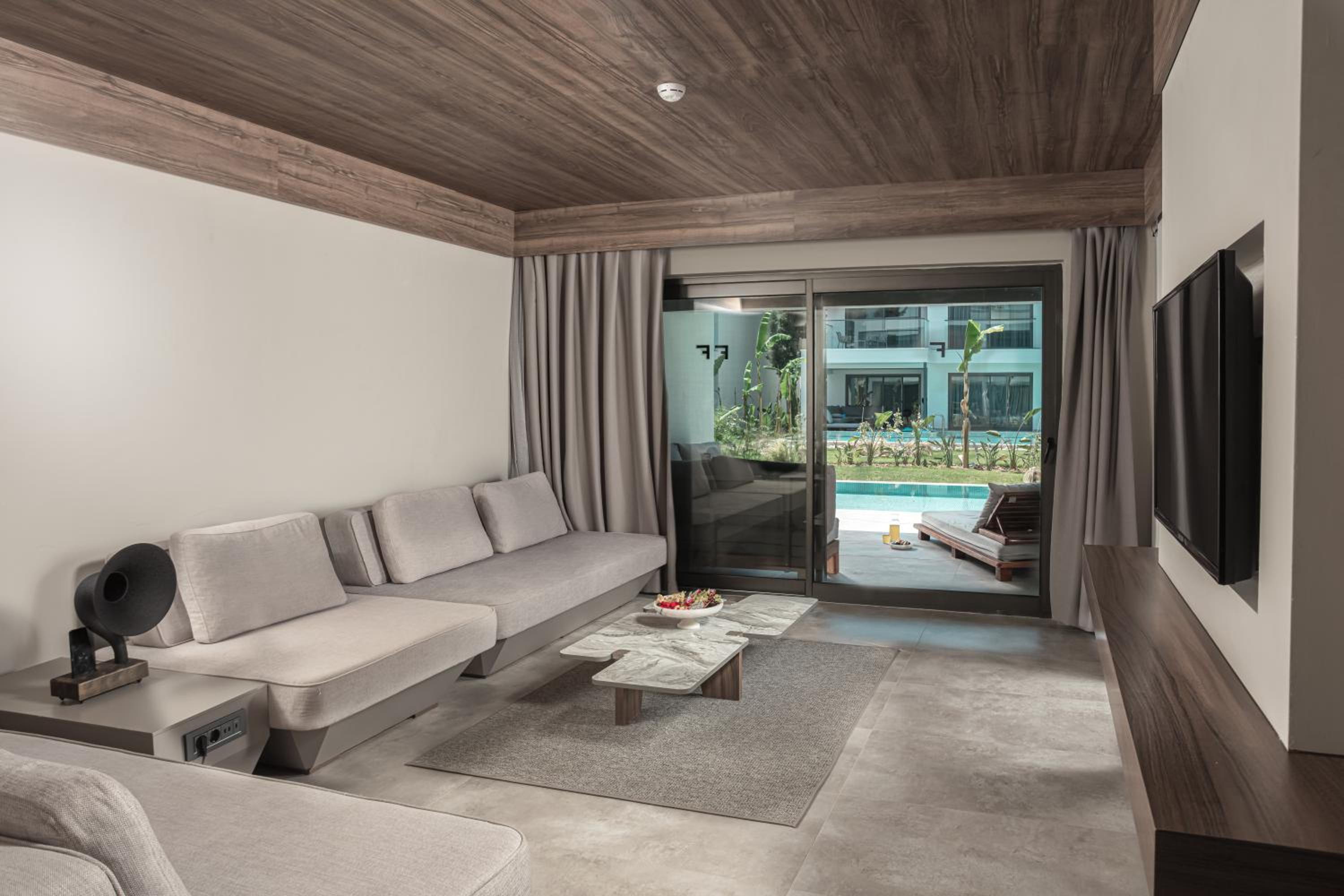 Swim Up, Family Suite, Land View، Hotel Paloma Finesse Side 4/7