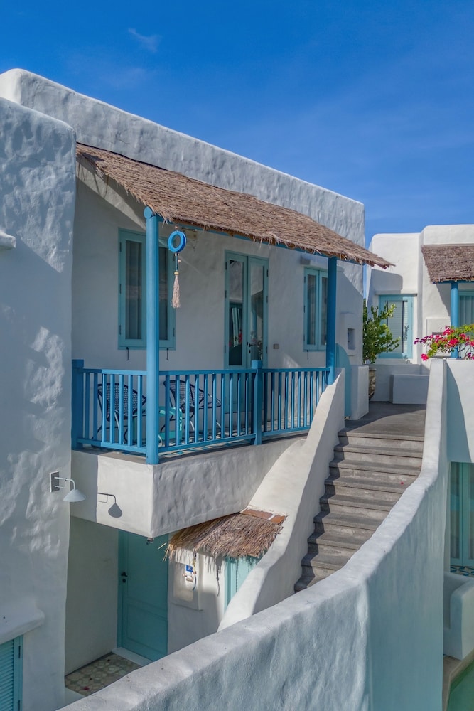Resort de Paskani 3/50