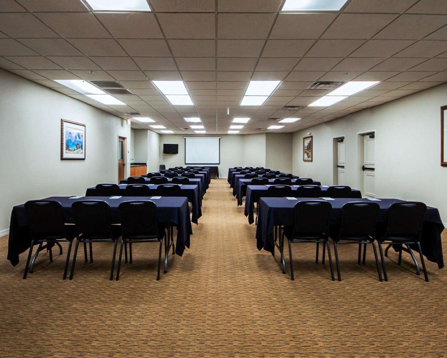 Sleep Inn & Suites Edmond Near University 42/44