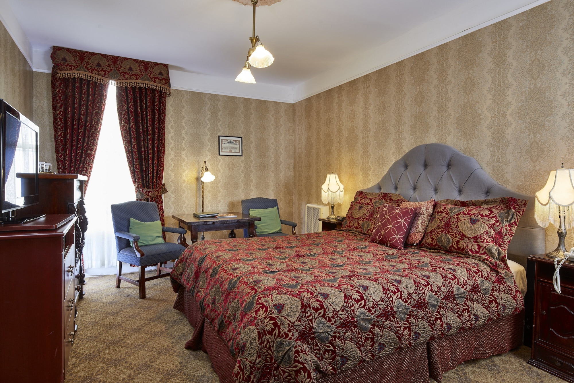 STANDARD, KING BED