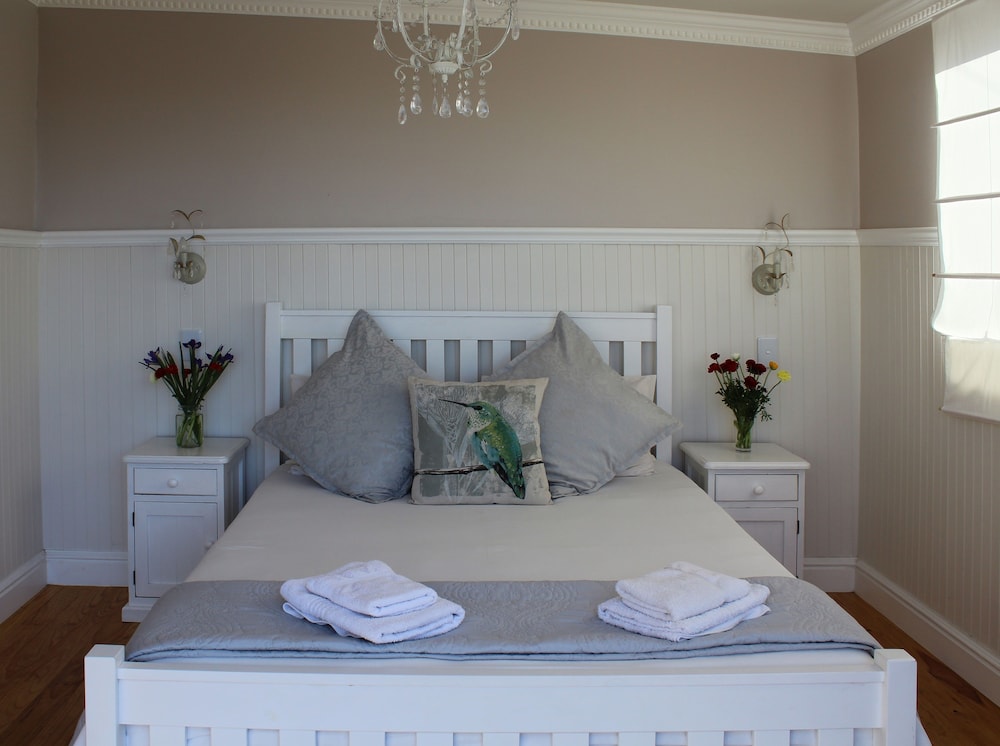 Bluebottle Guest House 49/50