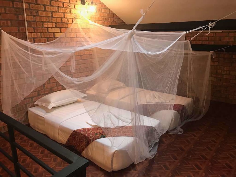JQ Ban Loong Boutique Hotel 24/48