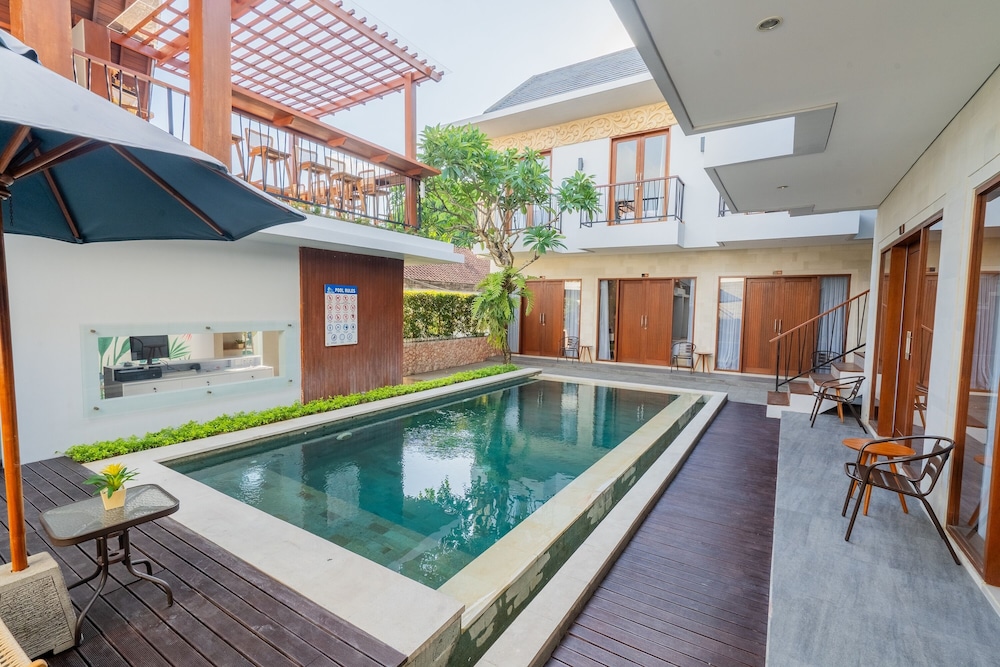 Mahesa Home Seminyak 42/50
