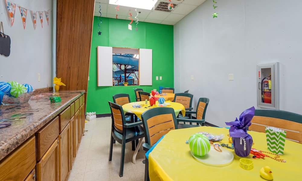 restaurant-cafeteria
