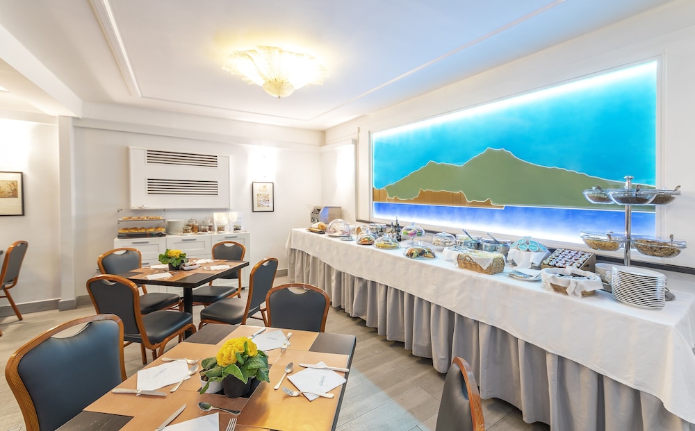 Hotel Palazzo Turchini 67/77