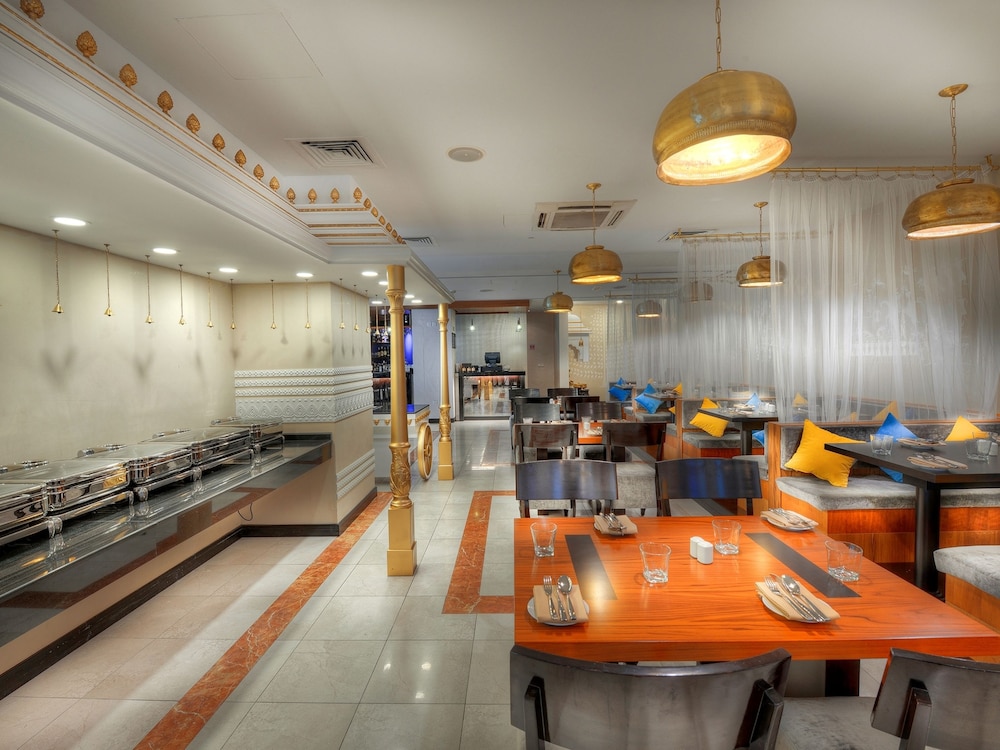 restaurant-cafeteria