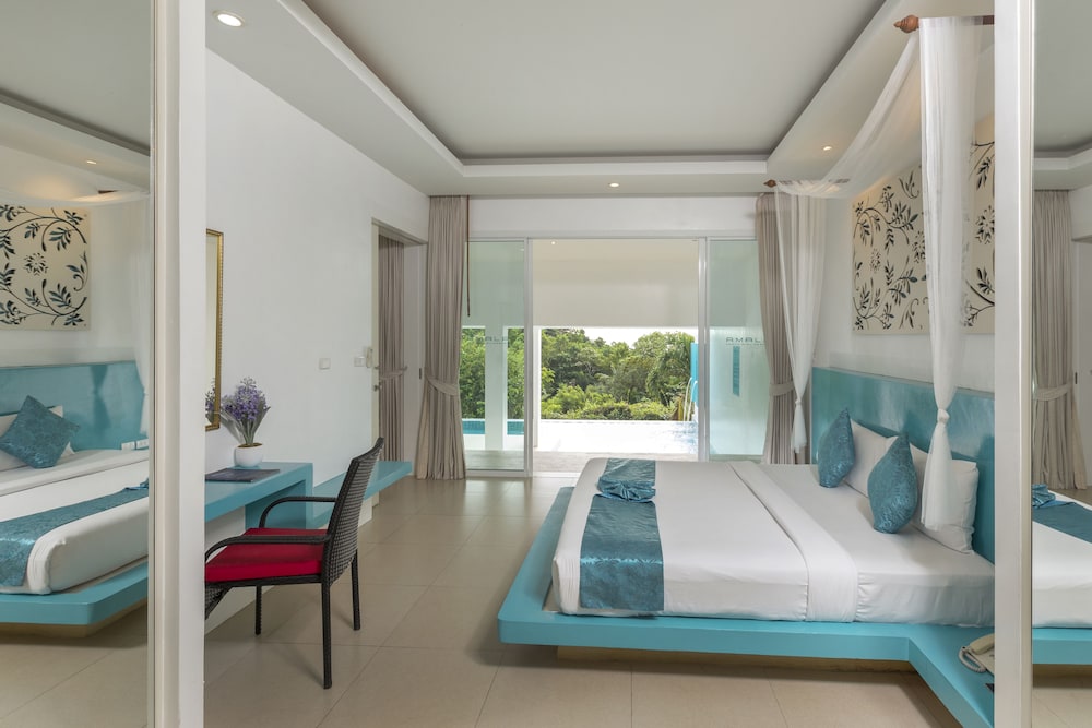 AMALA GRAND BLEU RESORT 11/53