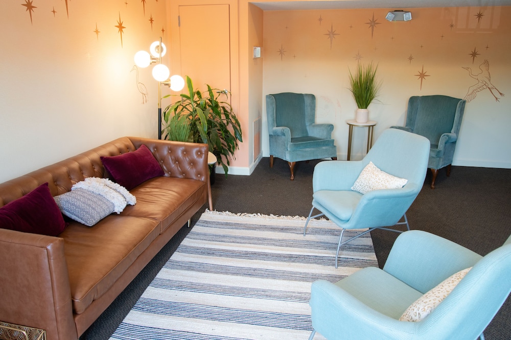 The Eo Inn And Spa 16/25