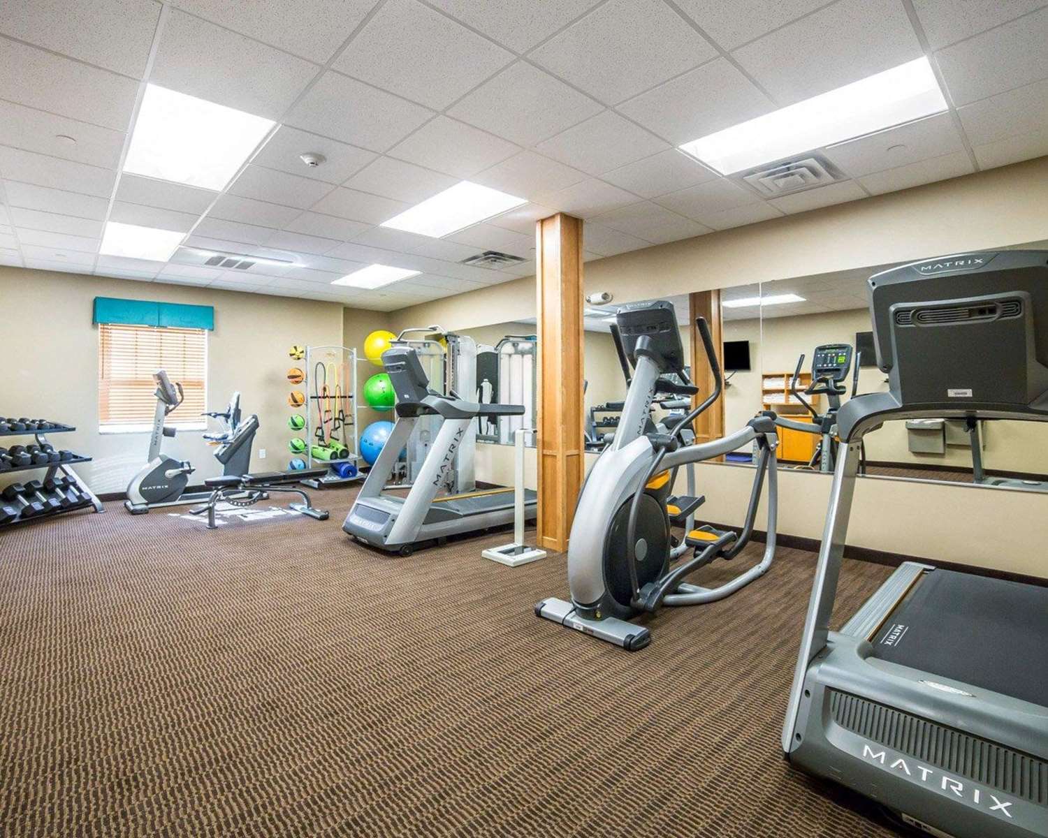 MainStay Suites Sidney - Medical Center 23/45