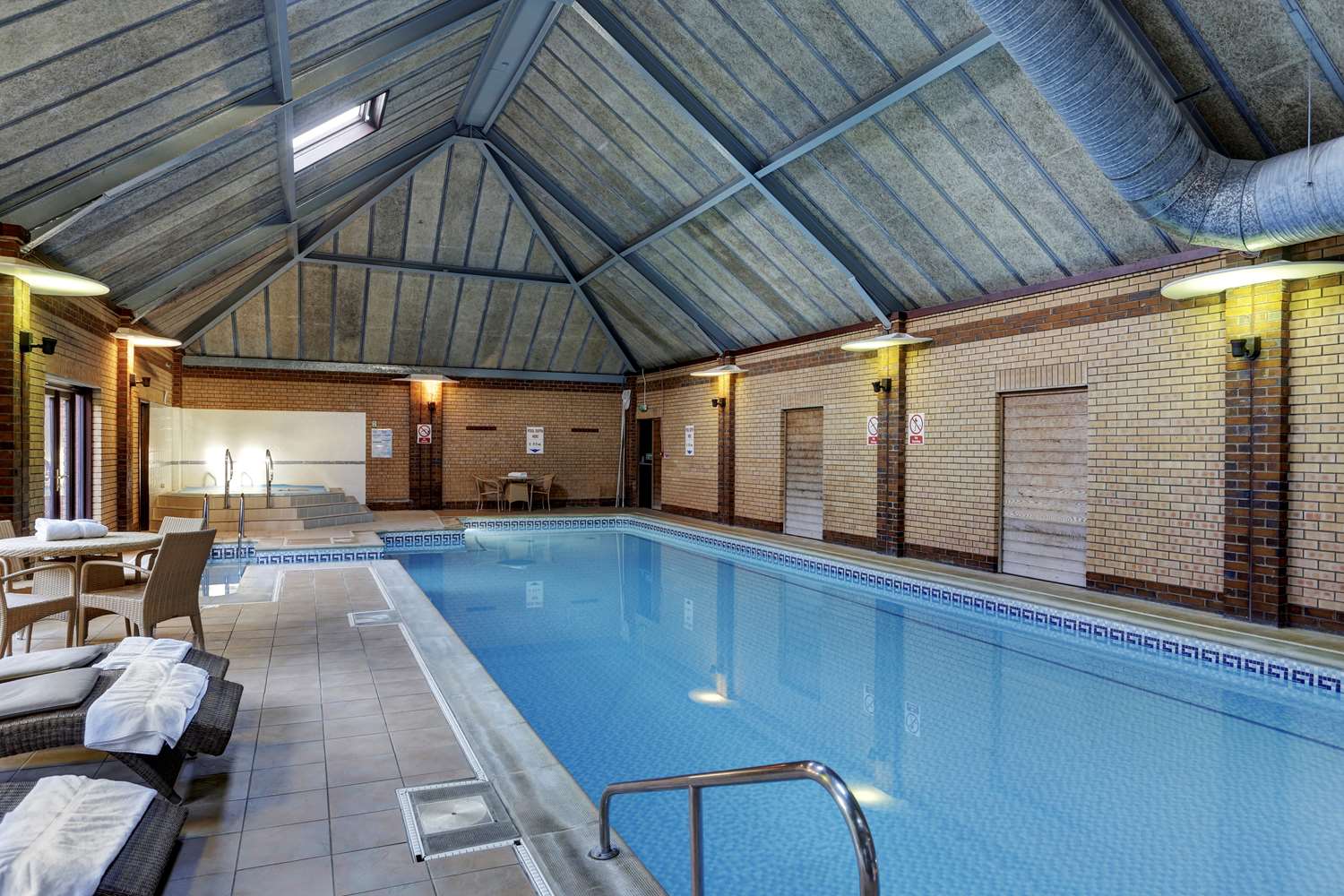 Knights Hill Hotel & Spa 18/41