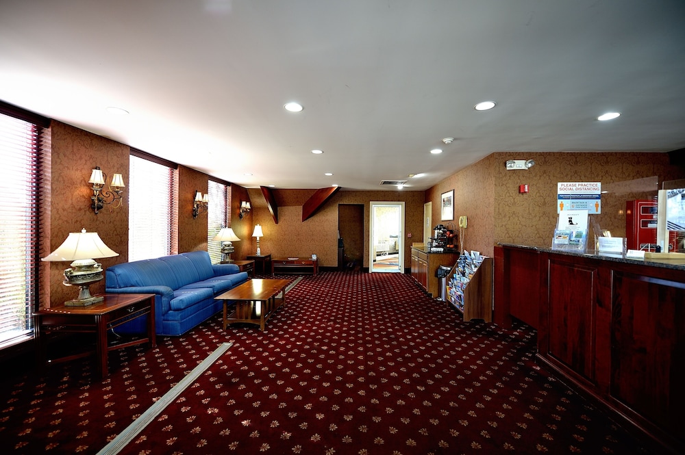 Riverview Inn & Suites 7/69