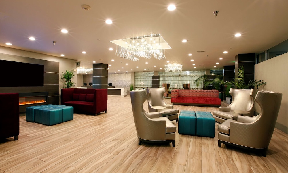 Radisson Hotel Oakland Airport 44/63