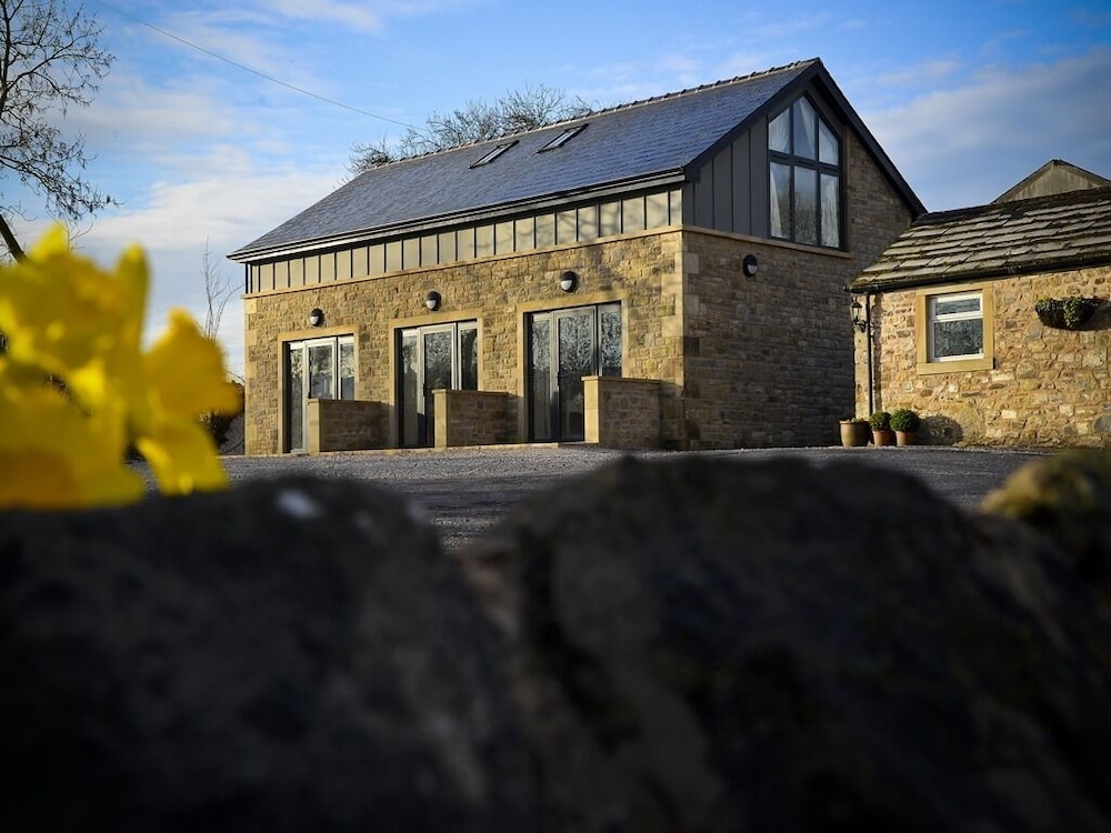 The 3 Millstones Inn 1/53