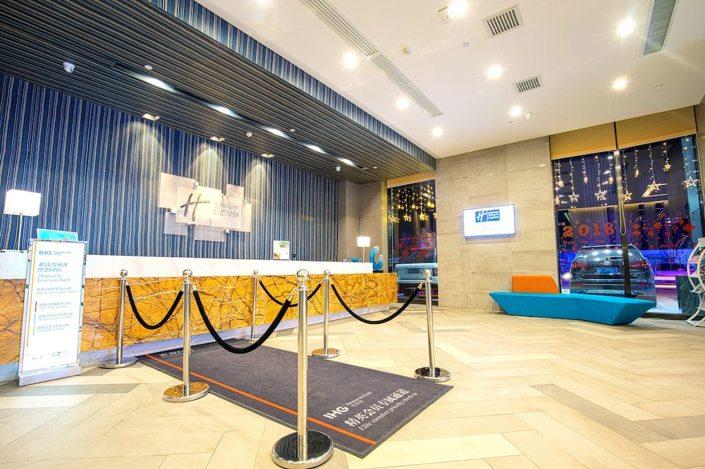 HOLIDAY INN EXPRESS CHIFENG HONGSHAN 6/50