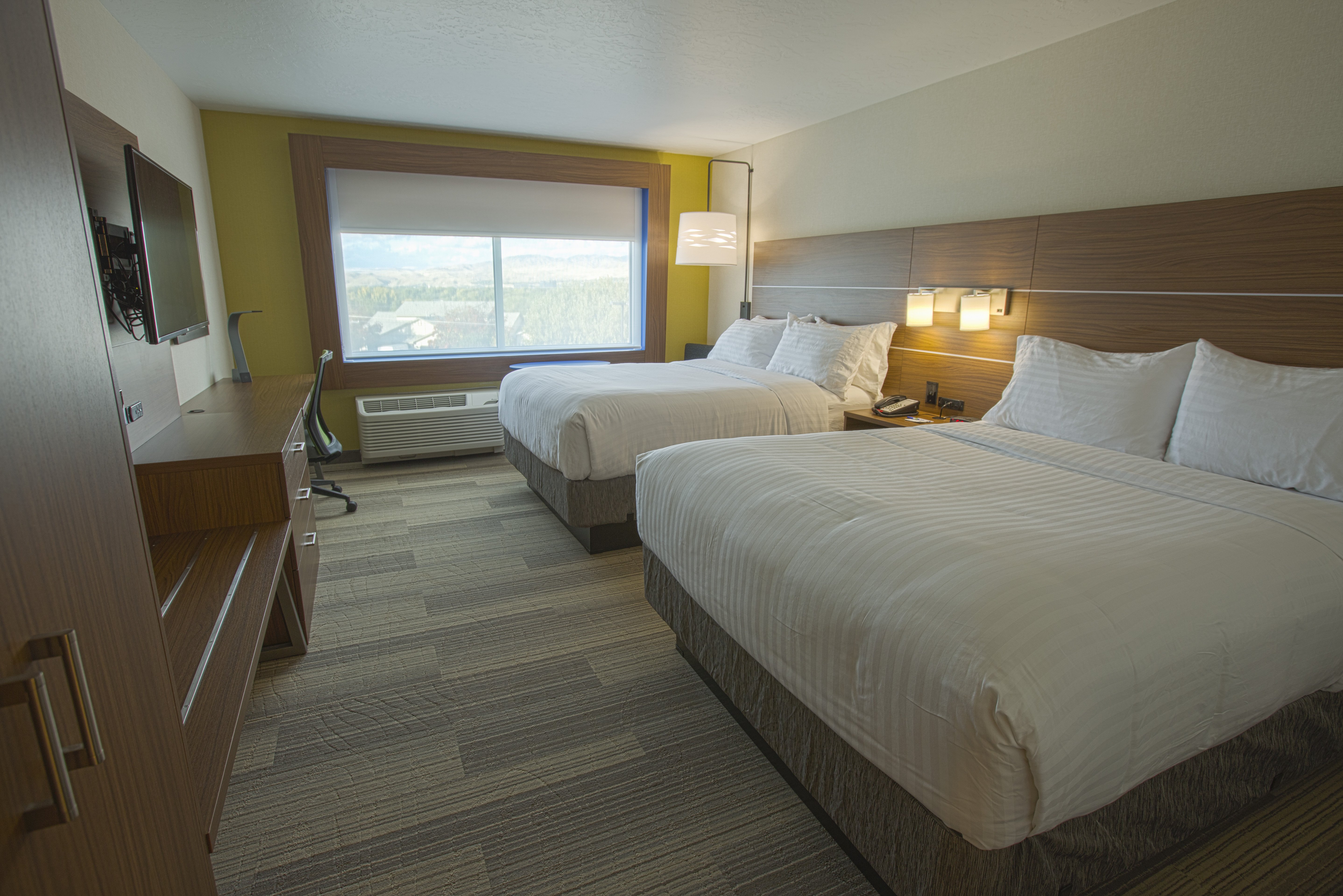 غرفة بسريرين كوين، Holiday Inn Express Suites Boise Airport 2/3
