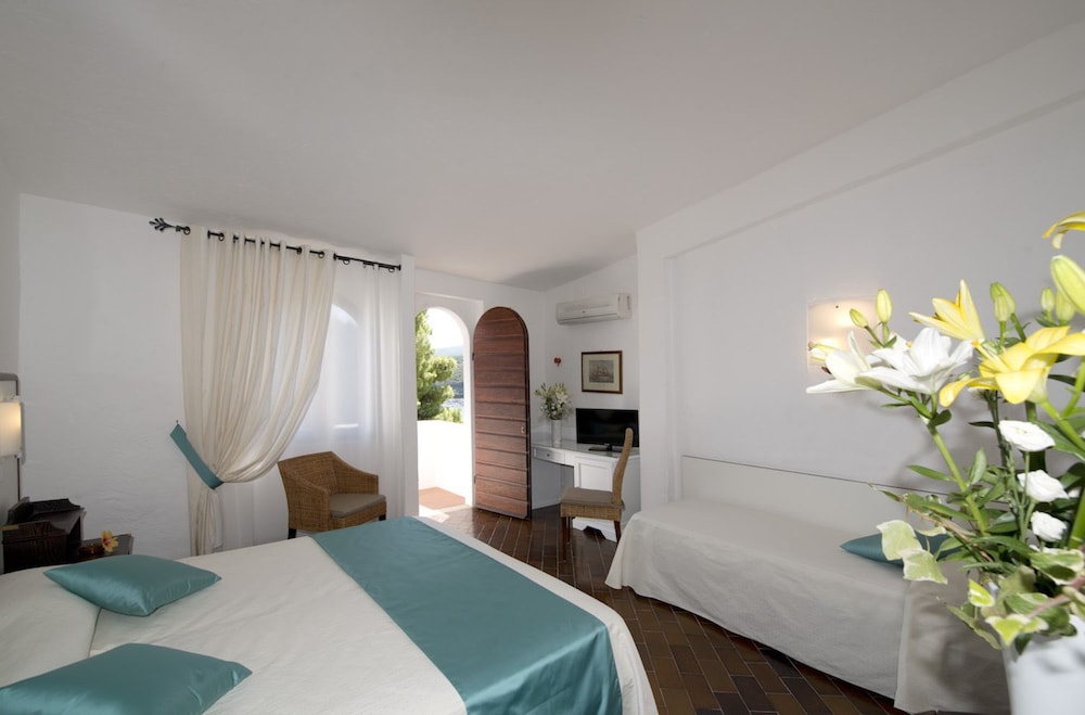 Cala di Mola 12/50