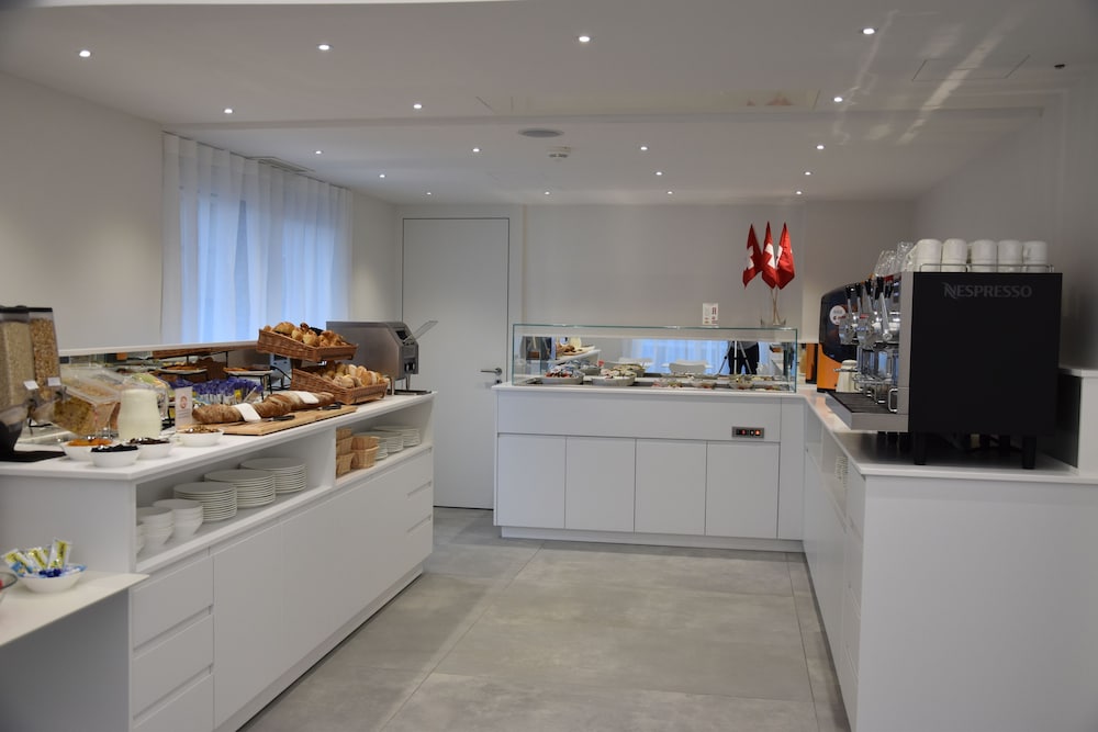 Hotel City Locarno 7/37