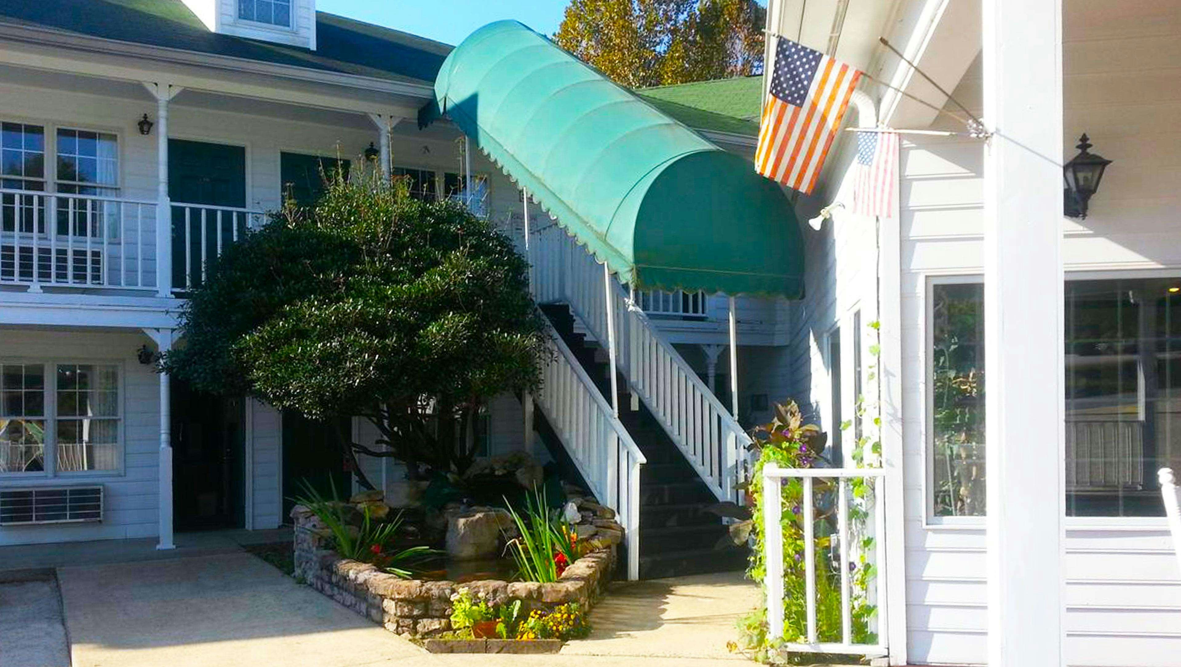 Stratford Motor Inn East Ellijay 8/44