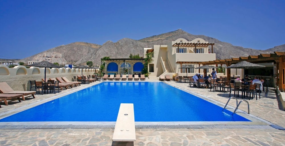 Thera Mare Resort 53/56