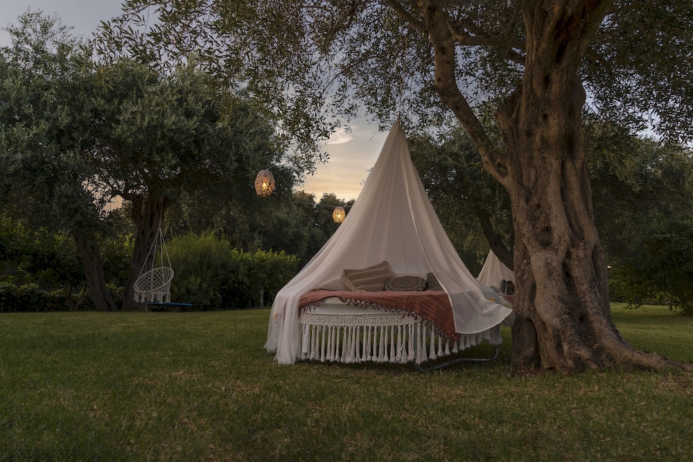 Nefeli Hotel Corfu 56/59