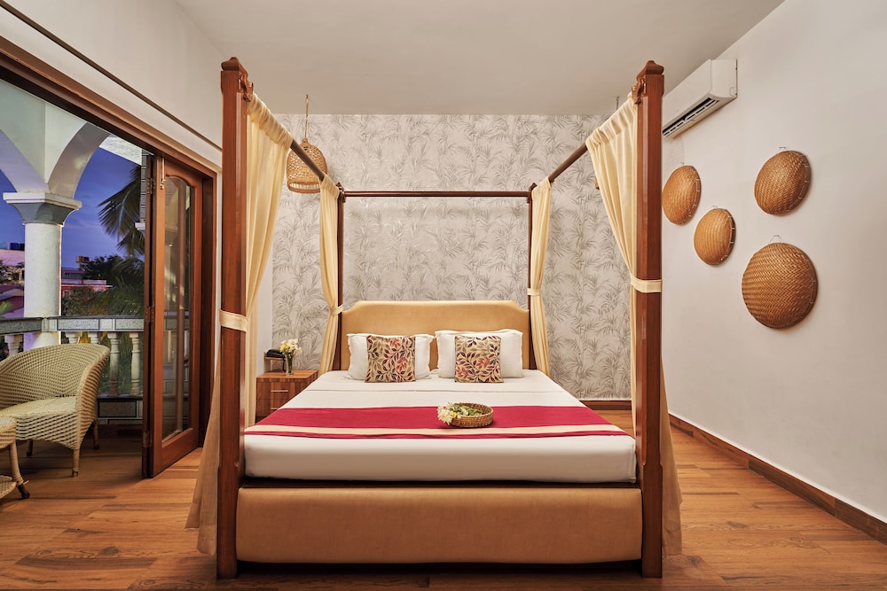 Larios Beach Holidays 13/50